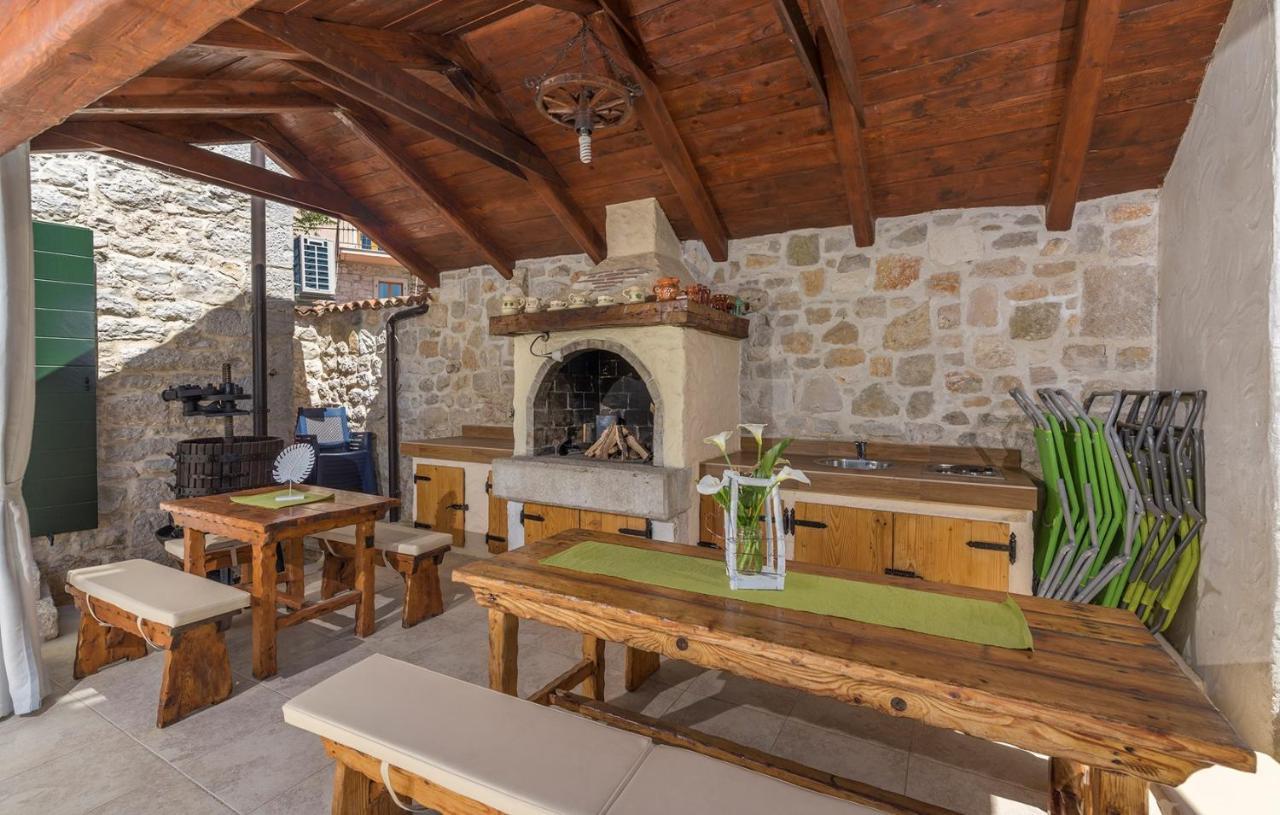 Beautiful Stone House - Villa Parentium With Private Pool Dračevac Екстериор снимка