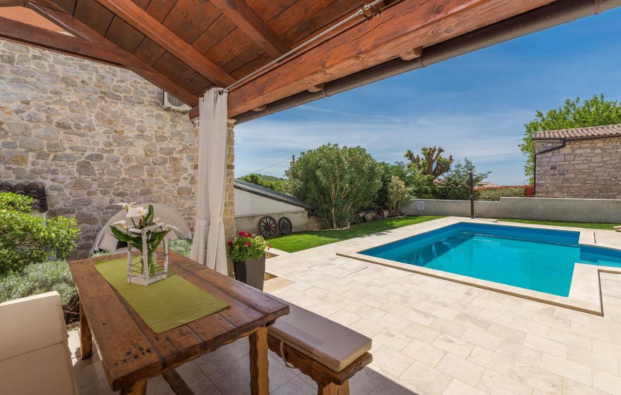 Beautiful Stone House - Villa Parentium With Private Pool Dračevac Екстериор снимка