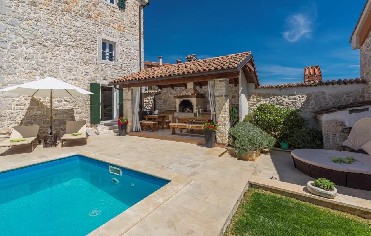 Beautiful Stone House - Villa Parentium With Private Pool Dračevac Екстериор снимка